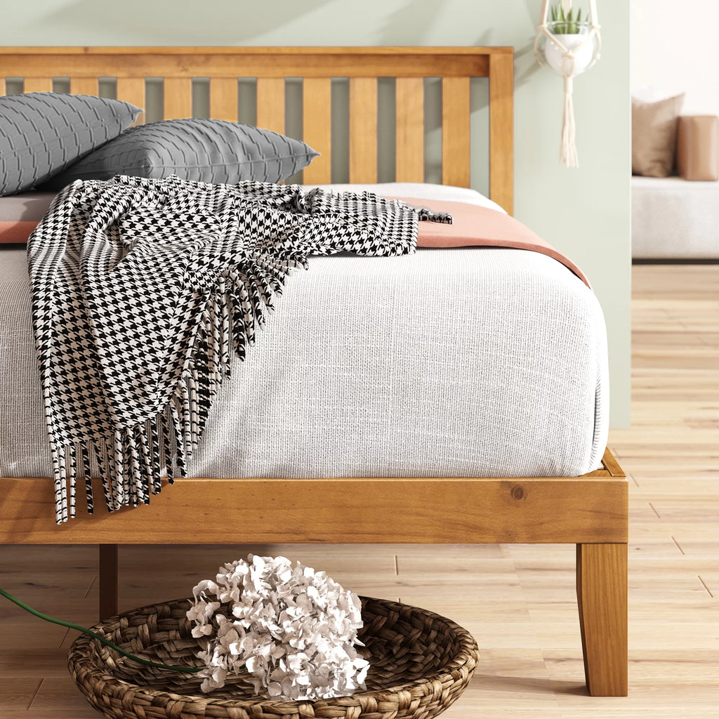 Wood Platform Bed with Headboard O419814