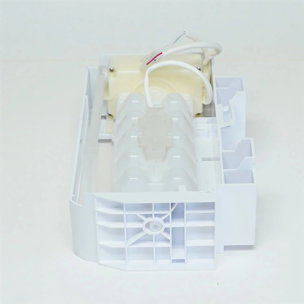 Refrigerator Ice Maker Q63469