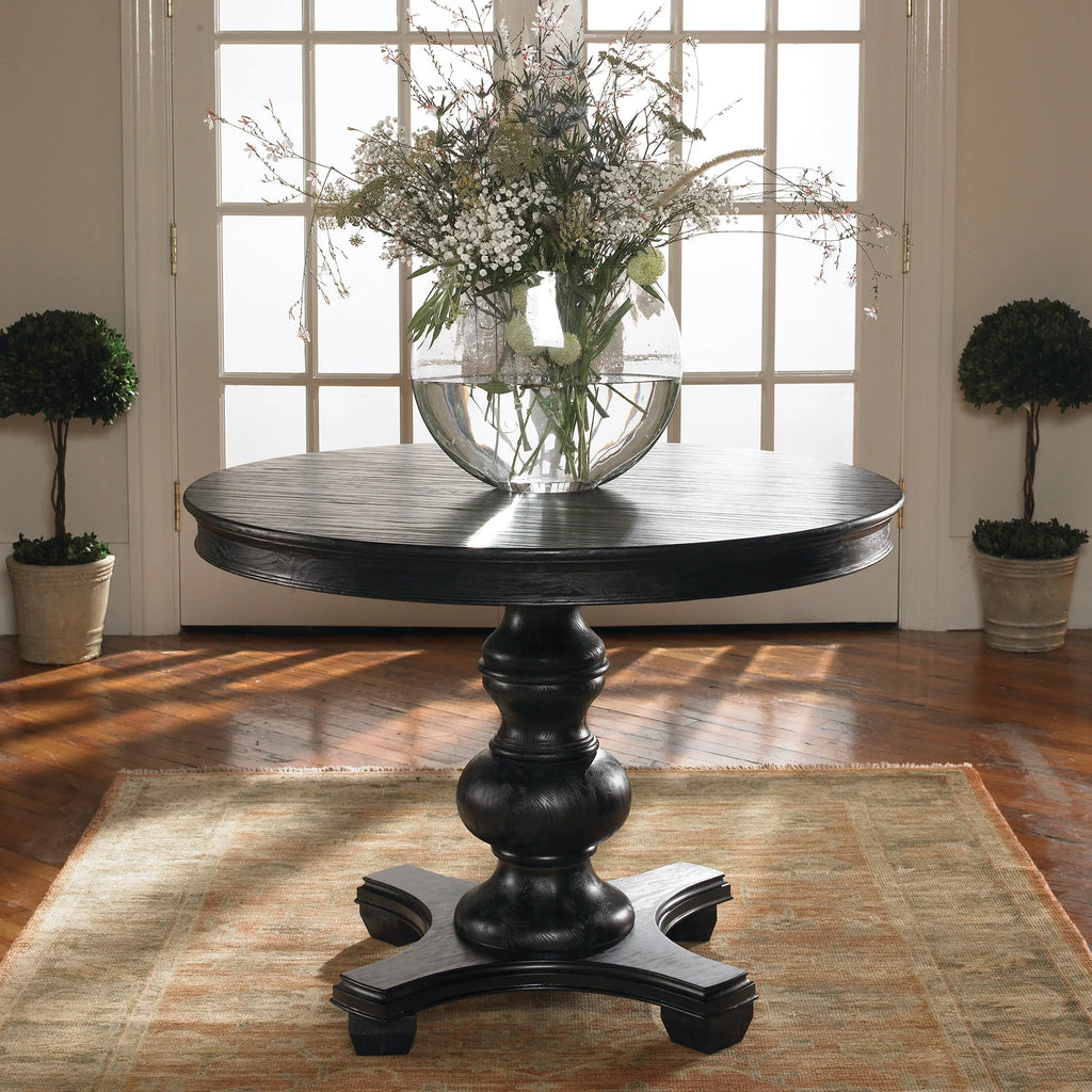 Round Table U40173