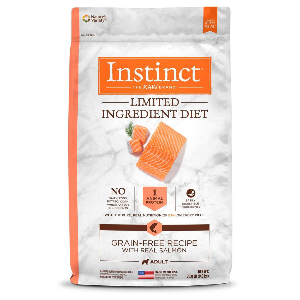 Grain-Free Salmon Dry Dog Food D955222