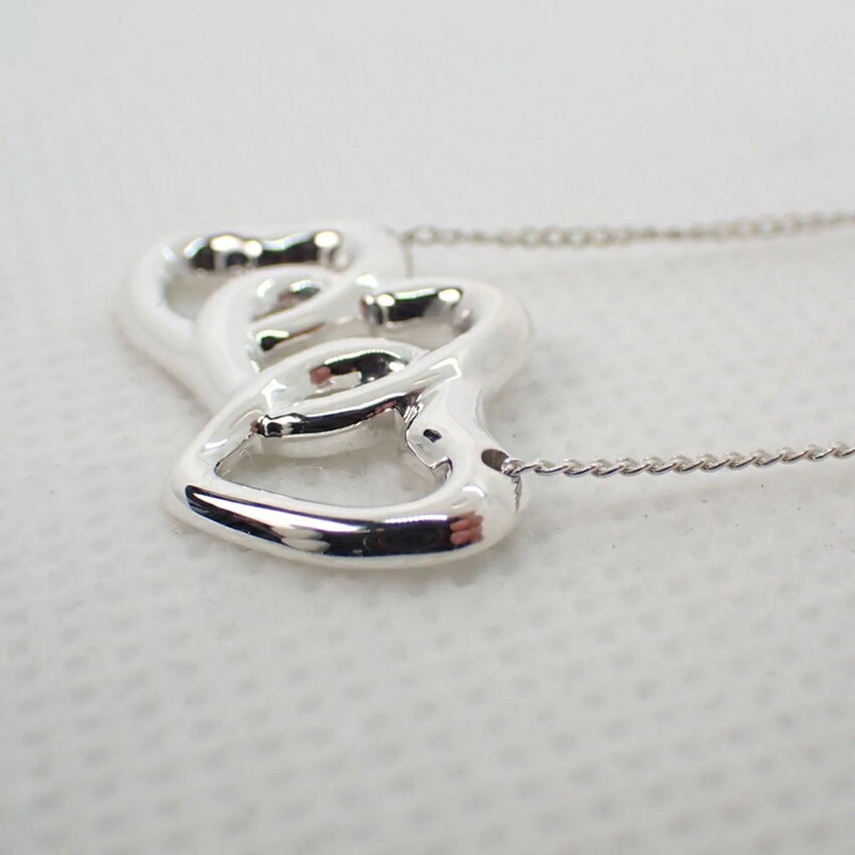 925 Triple Heart Pendant Necklace X8683