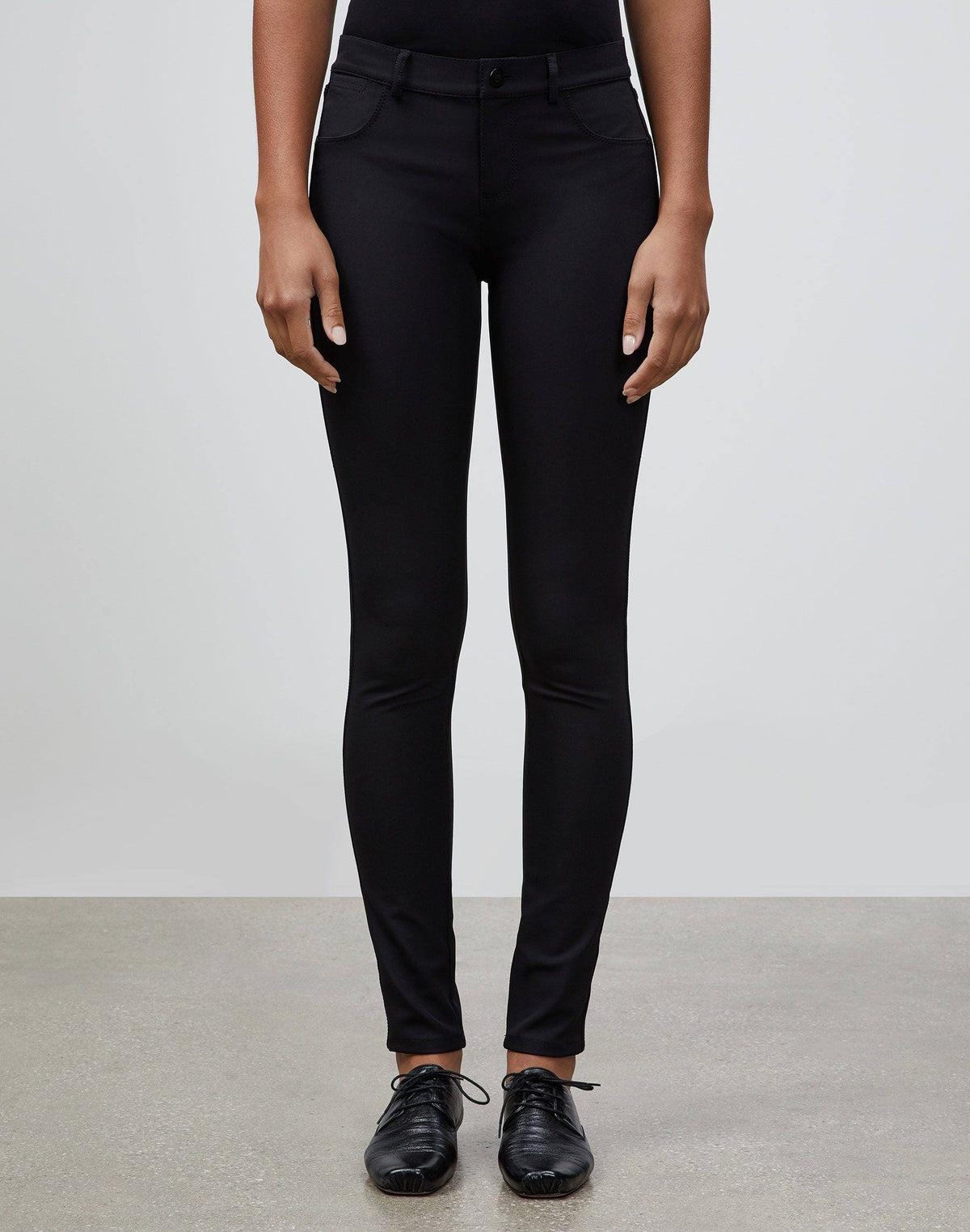 Black 6 Stretch Mercer Pant H759