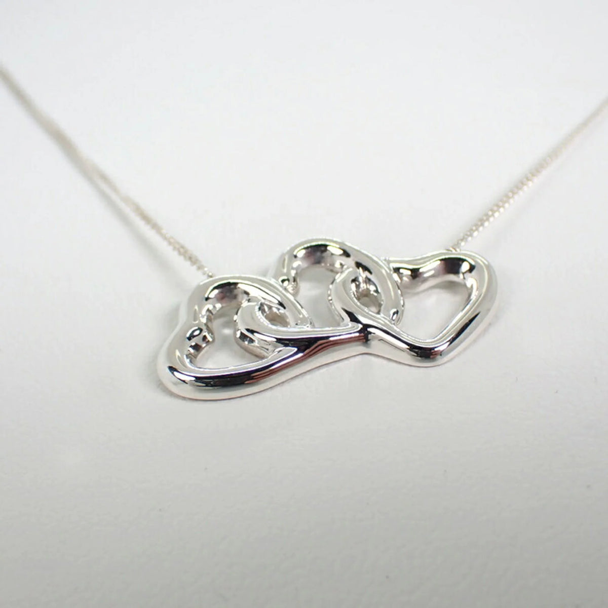 925 Triple Heart Pendant Necklace X8683