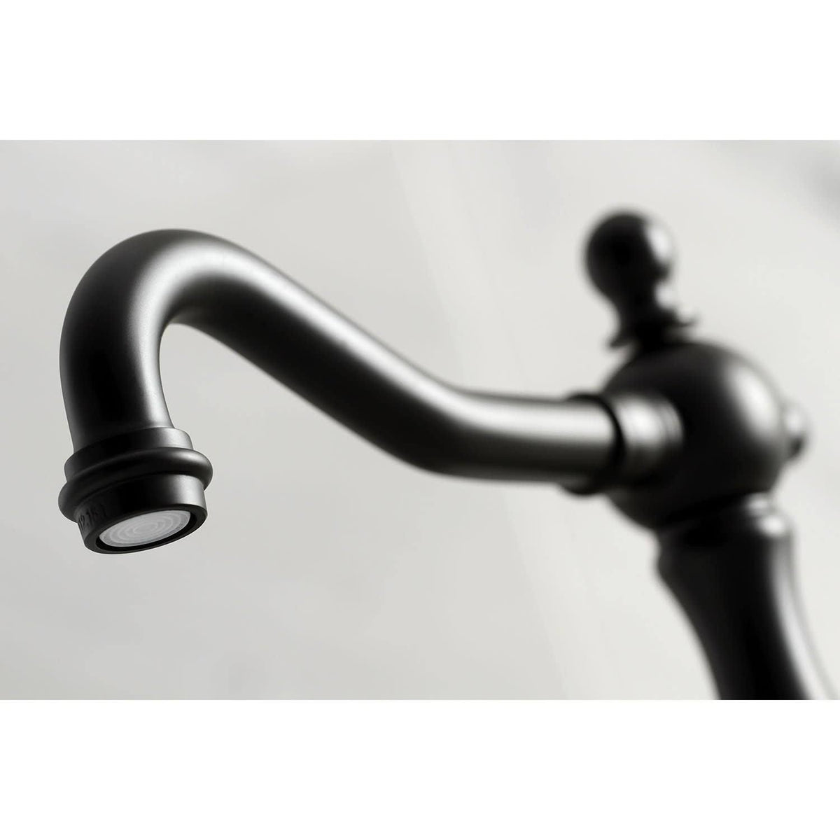 Polished Chrome Widespread Lavatory Faucet Z5746