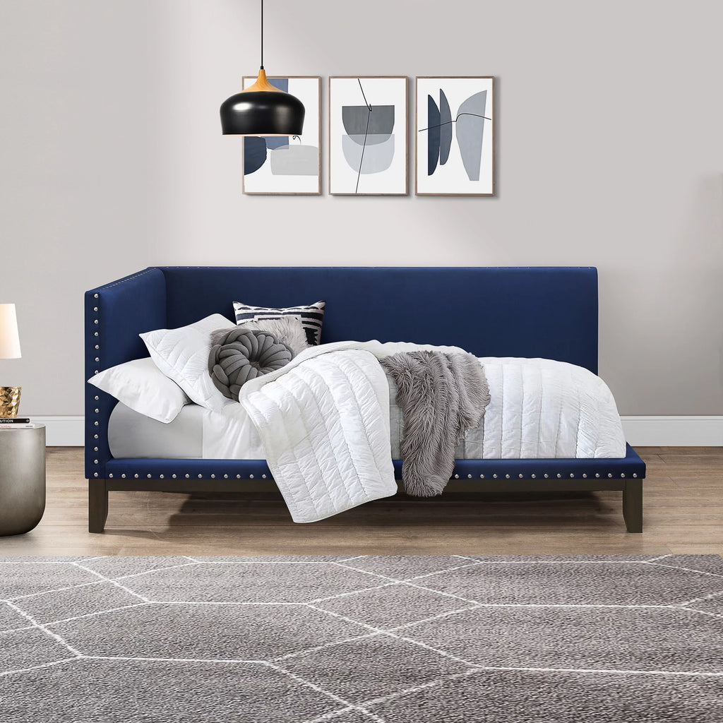 Upholstered Daybed F180370
