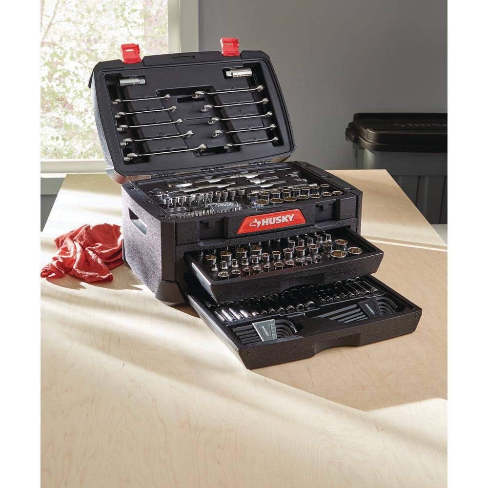 230-Piece Mechanic Tool Set H643542